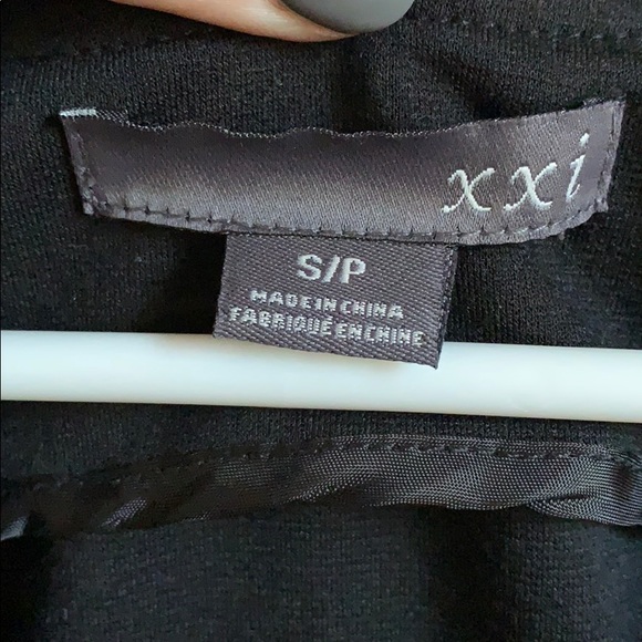 XXI Dress - Picture 3 of 5